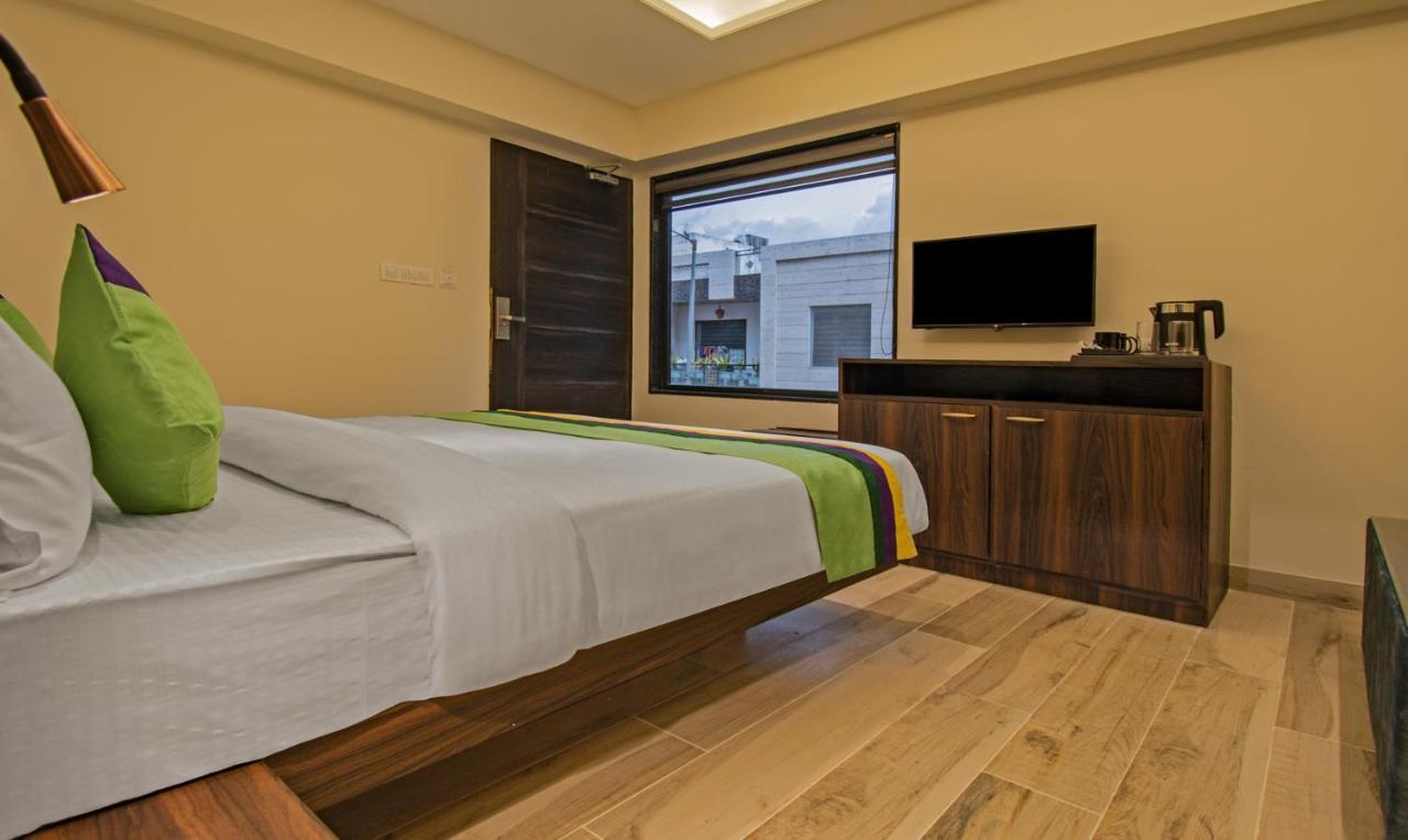 Treebo Pink City Grand Jaipur Exterior foto